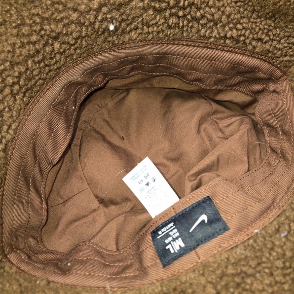 Nike Sportswear Faux Fur Bucket Hat Brown Sherpa Swoosh DV5437-259 ML - Picture 4 of 5